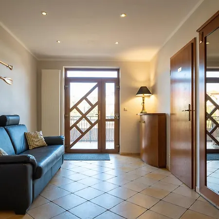 Kwatera prywatna Goscinne Columbus Karwia