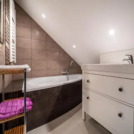 Goscinne Columbus * Karwia