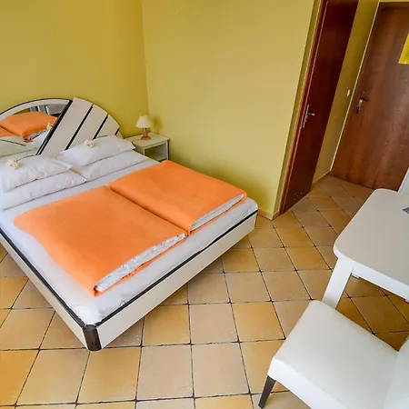 Goscinne Columbus * Karwia