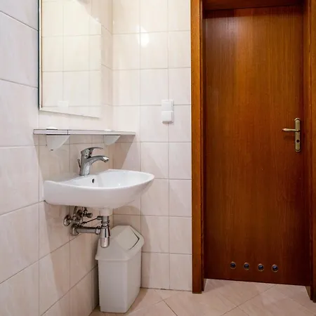 Goscinne Columbus Homestay