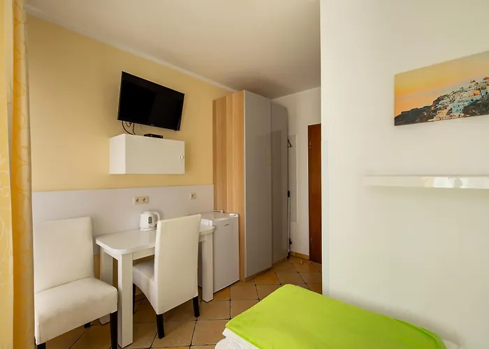 Goscinne Columbus Карвиа