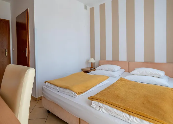 Goscinne Columbus Karwia