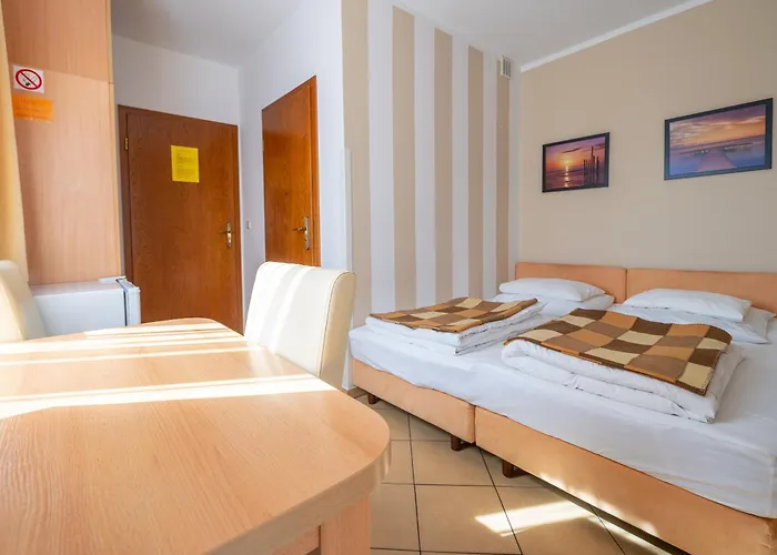 Goscinne Columbus Karwia